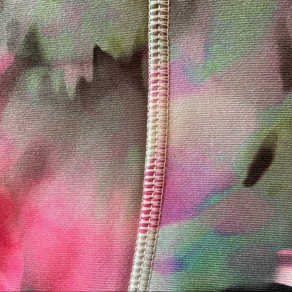 Athleta Size Small Floral Workout Capris - Picture 2 of 4